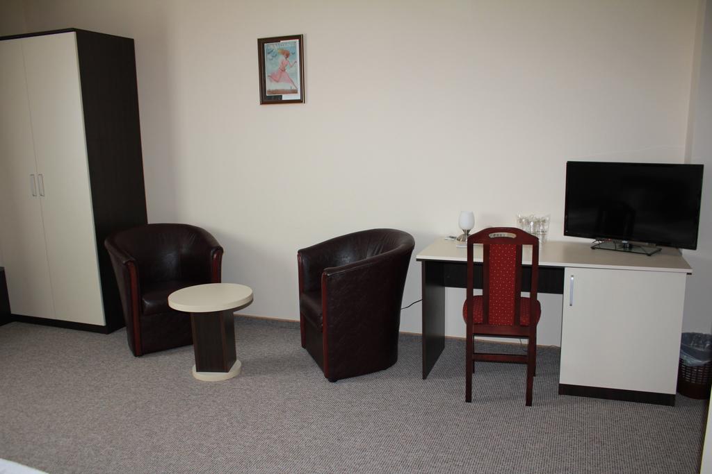 Hotel Feniks Pozarevac Room photo