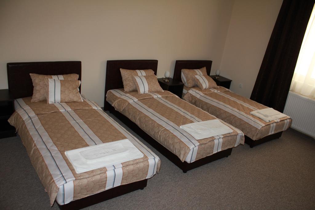 Hotel Feniks Pozarevac Room photo