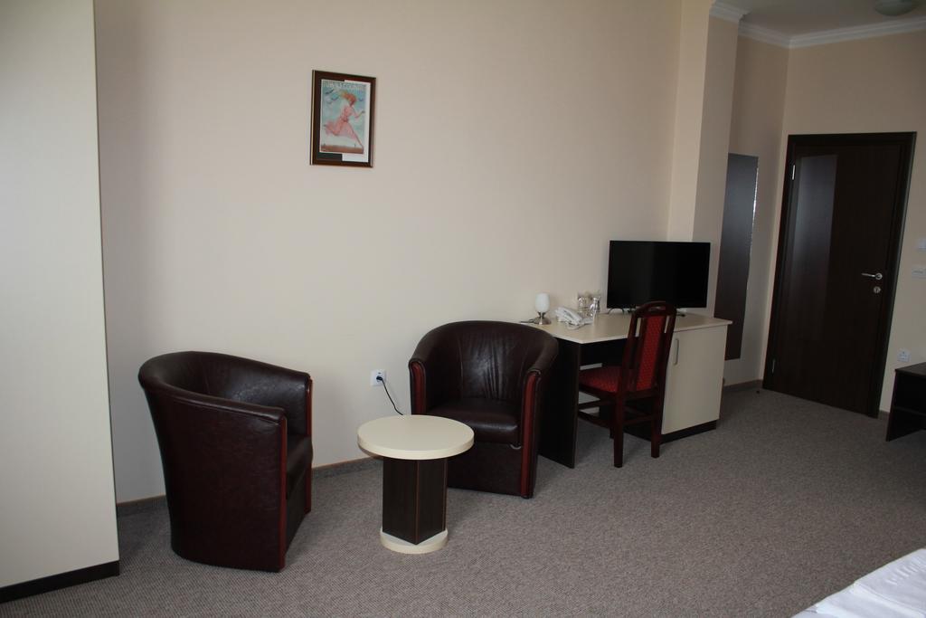 Hotel Feniks Pozarevac Room photo