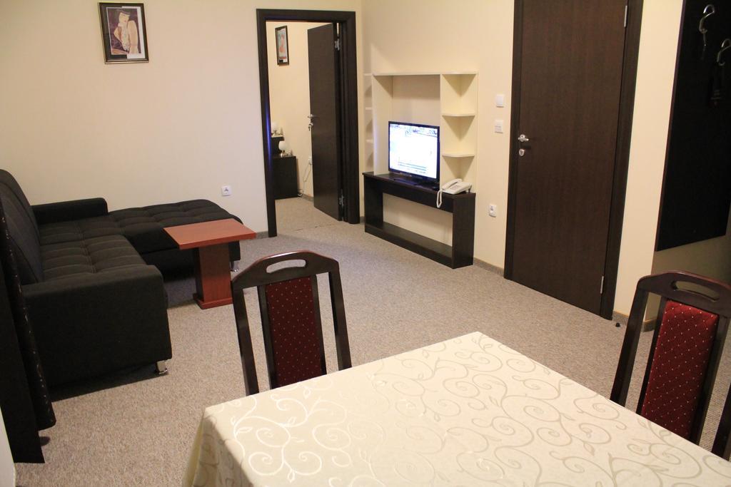 Hotel Feniks Pozarevac Room photo
